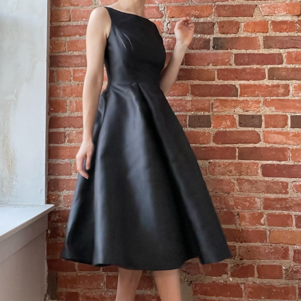 Adrianna Papell A-Line Tea Dress with Pockets!